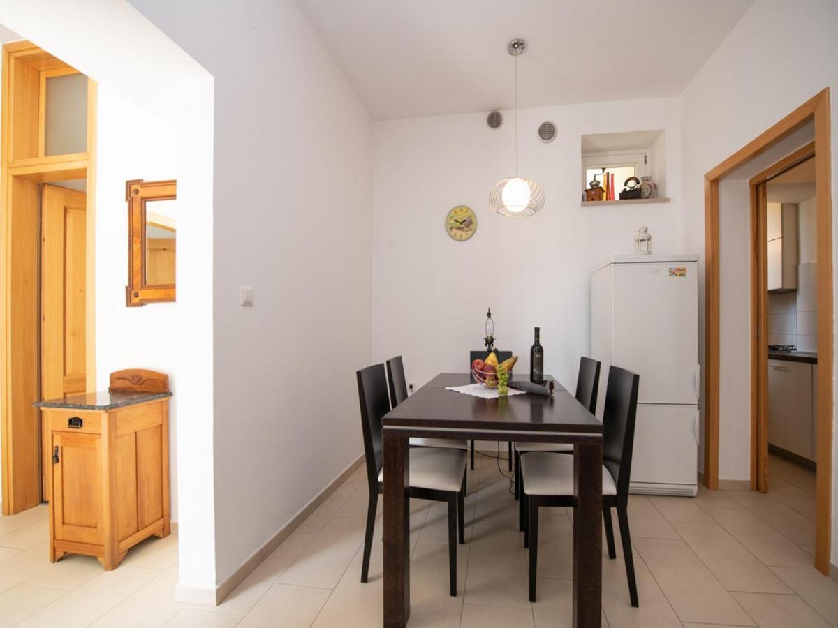 Apartment Marina With Sea View 로브란 외부 사진